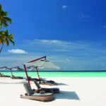 halaveli-maldives-beach-view-3 copia 2